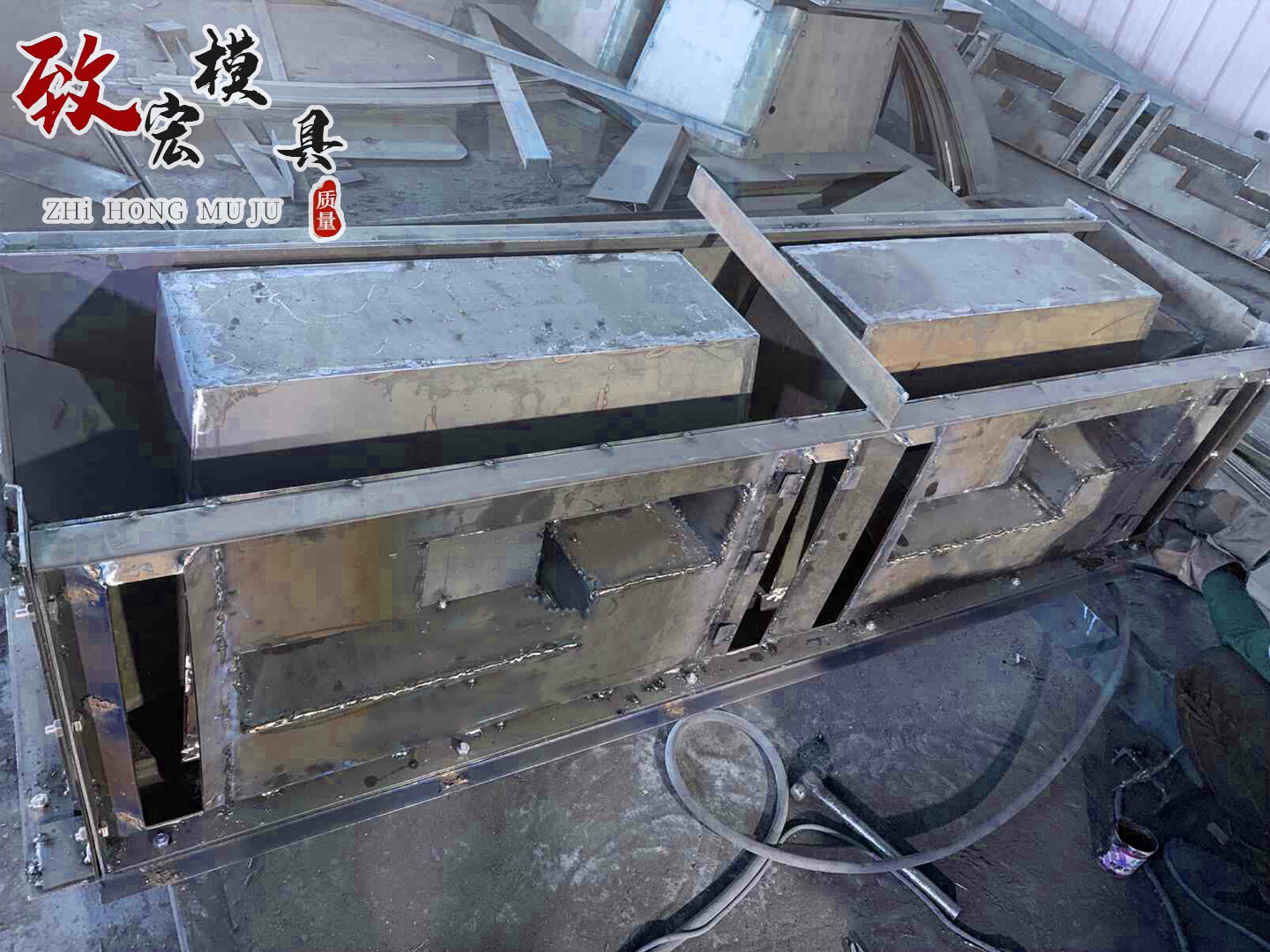 魚(yú)巢式護(hù)坡模具